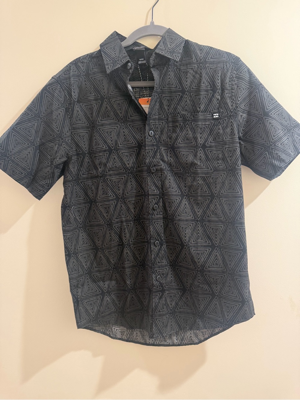 Billabong Men's Black Geometric Short-Sleeve Button-Down Shirt